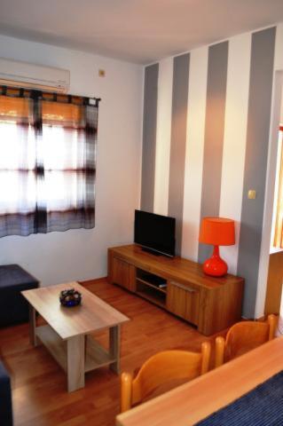 Apartments Belic With Pool Jelsa  Zewnętrze zdjęcie
