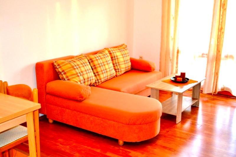Apartments Belic With Pool Jelsa  Zewnętrze zdjęcie